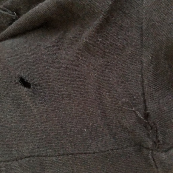 Madewell Whisper Cotton V-Neck w/ Pocket Black Cotton Tee w/ Front Pocket - Picture 7 of 12